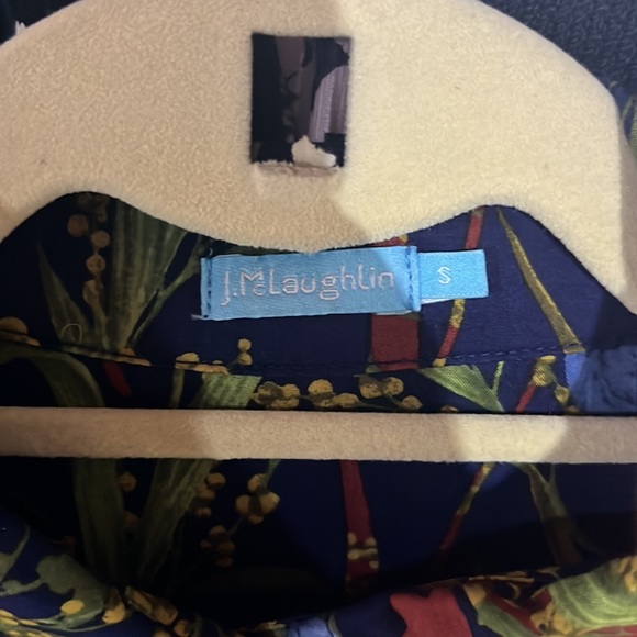 Never worn J. McLaughlin flowered button down shirt / blouse. Size small. - Picture 2 of 3